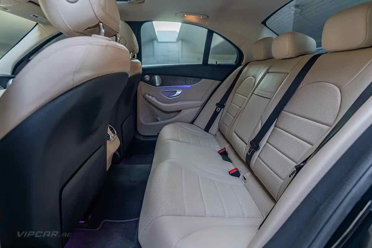 Mercedes C300 for rent in Dubai, photo 7