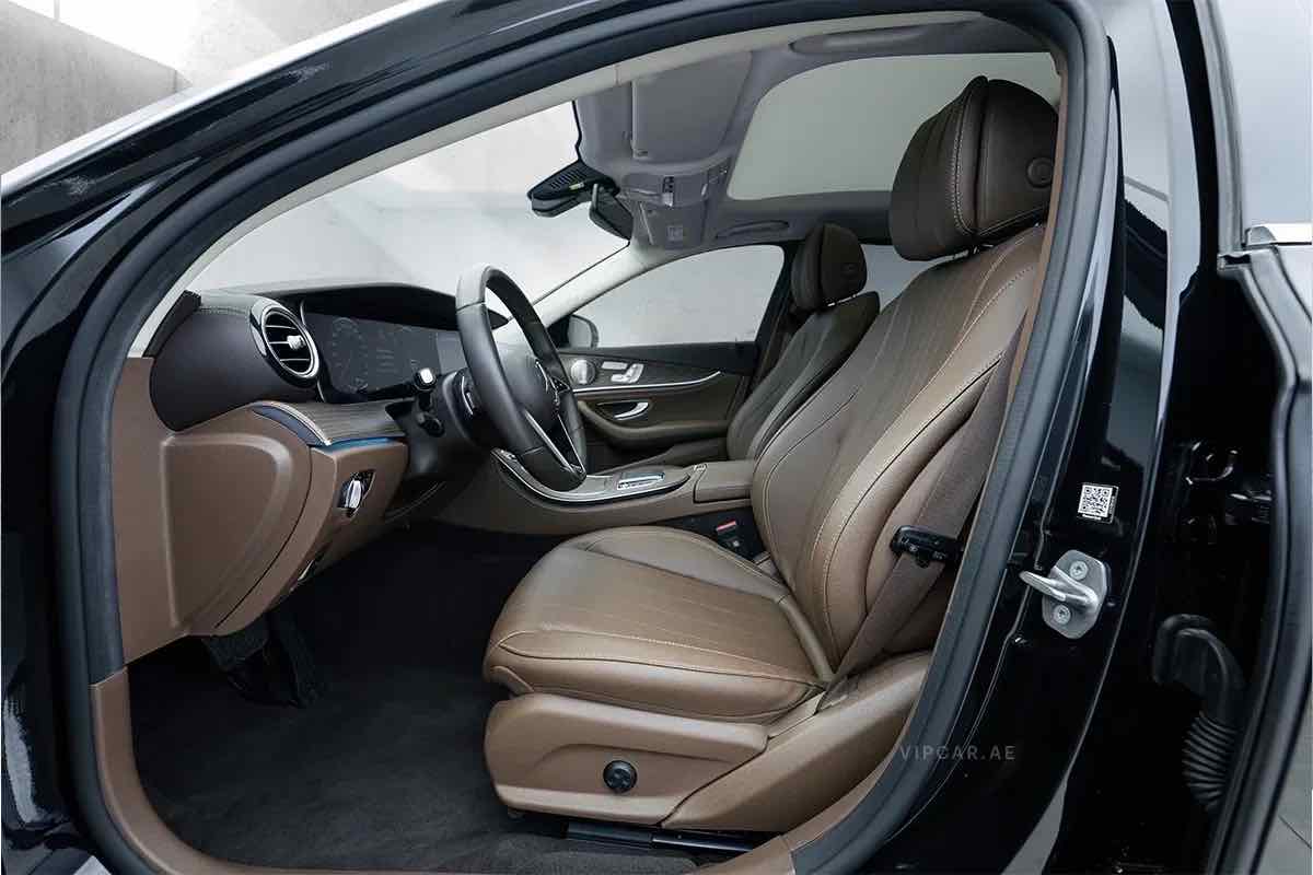 Mercedes E300 for rent in Dubai, photo 5