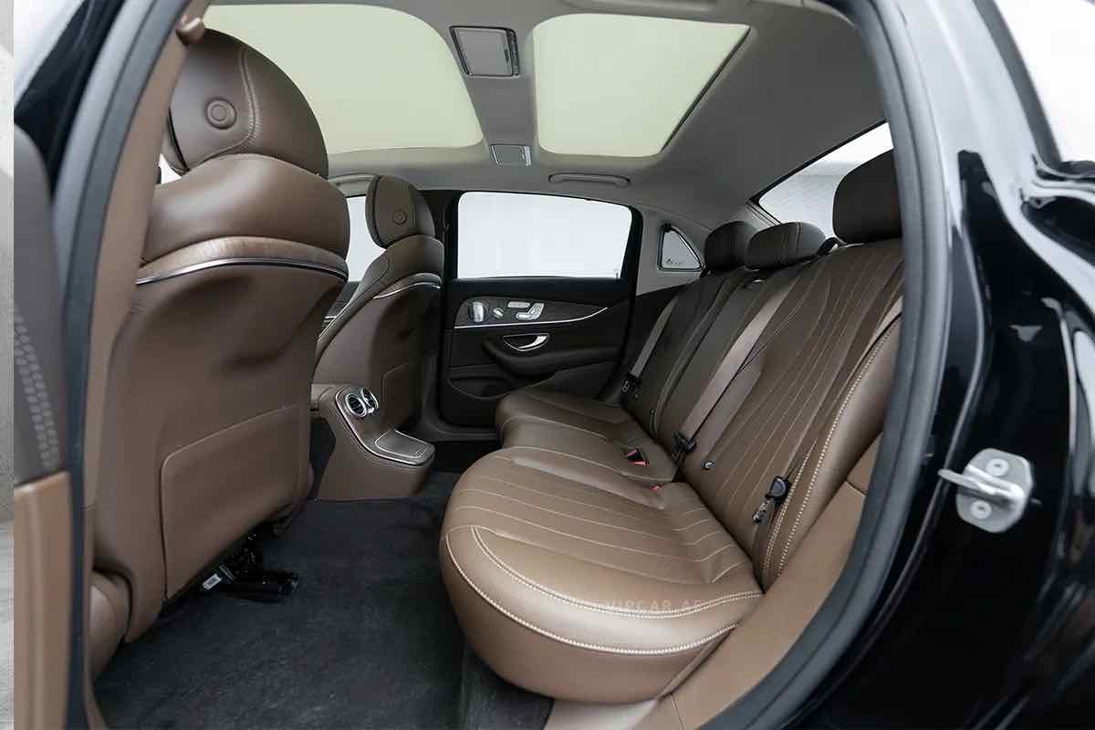 Mercedes E300 for rent in Dubai, photo 8