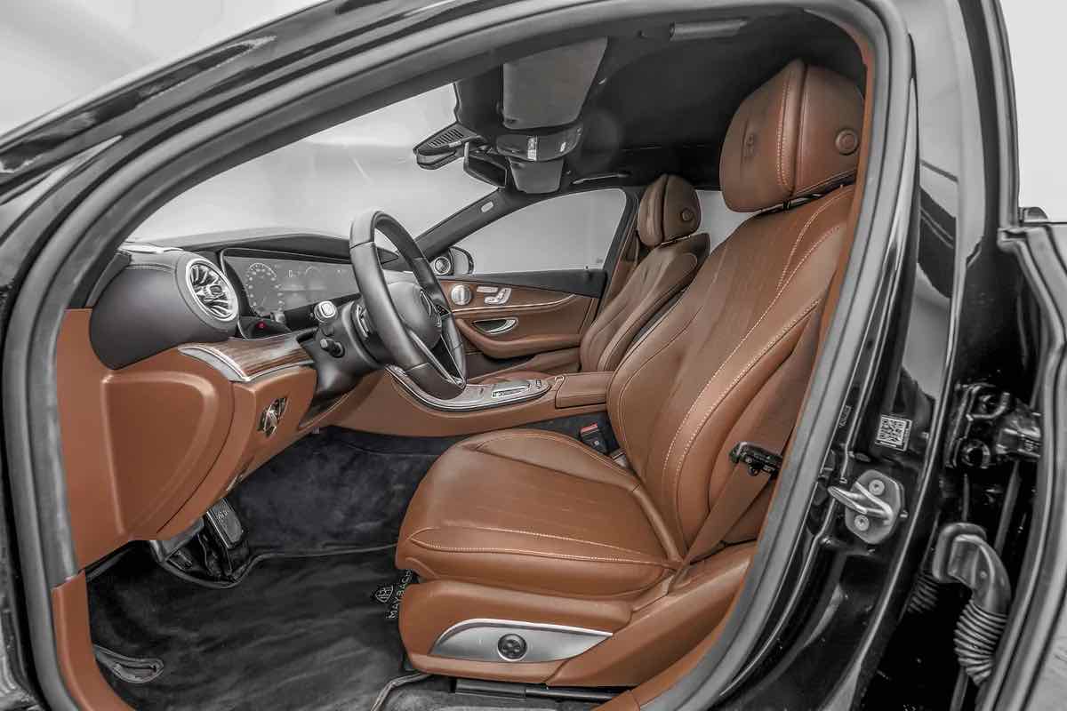 Mercedes E300 Maybach for rent in Dubai, photo 6