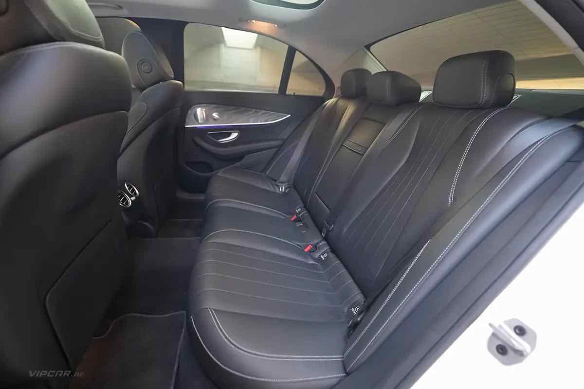 Mercedes E350 for rent in Dubai, photo 7