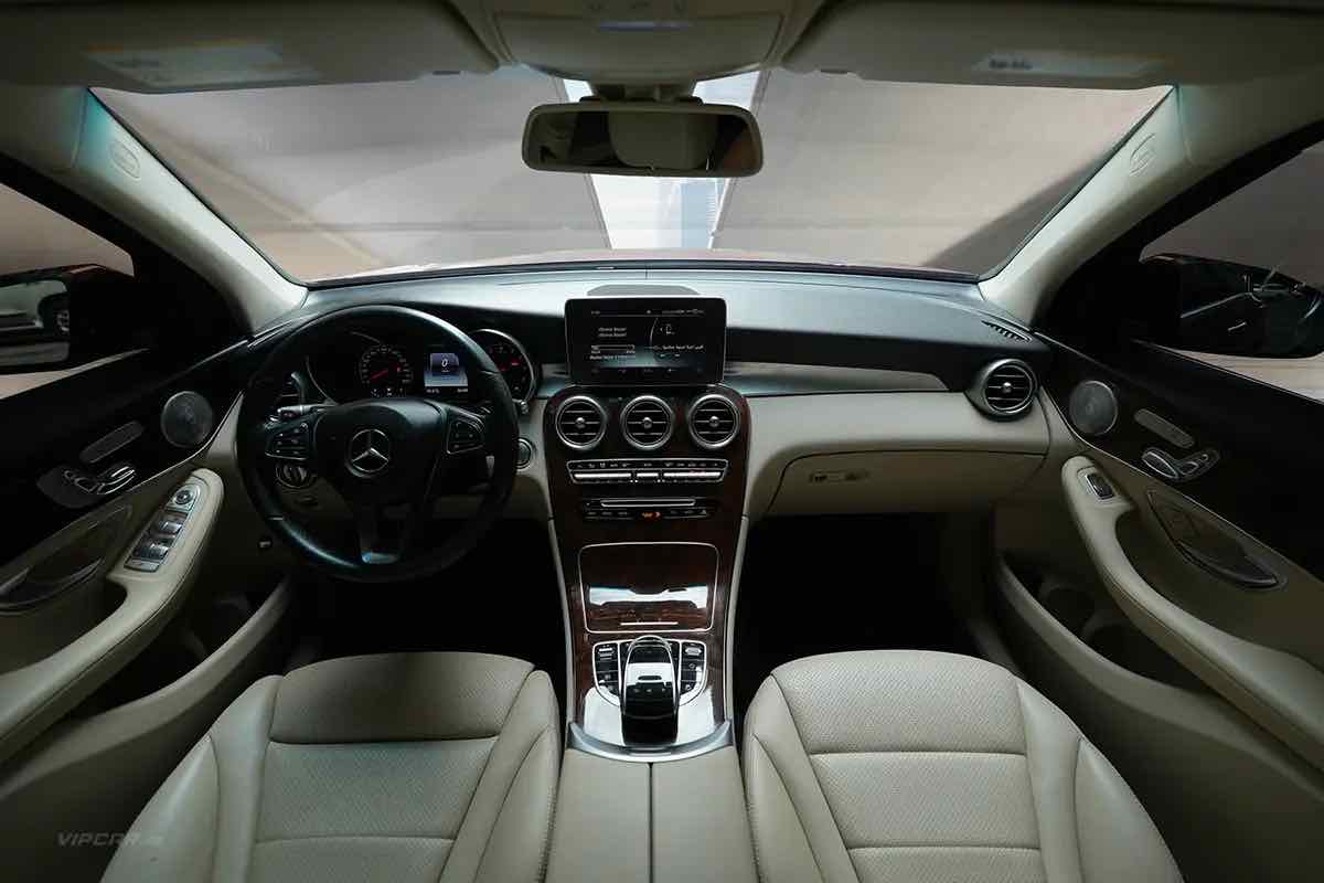 Mercedes GLC 300 for rent in Dubai, photo 2