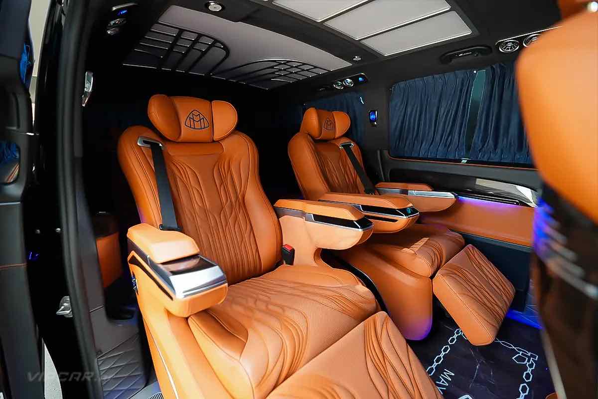 Mercedes Maybach V Class for rent in Dubai, photo 3