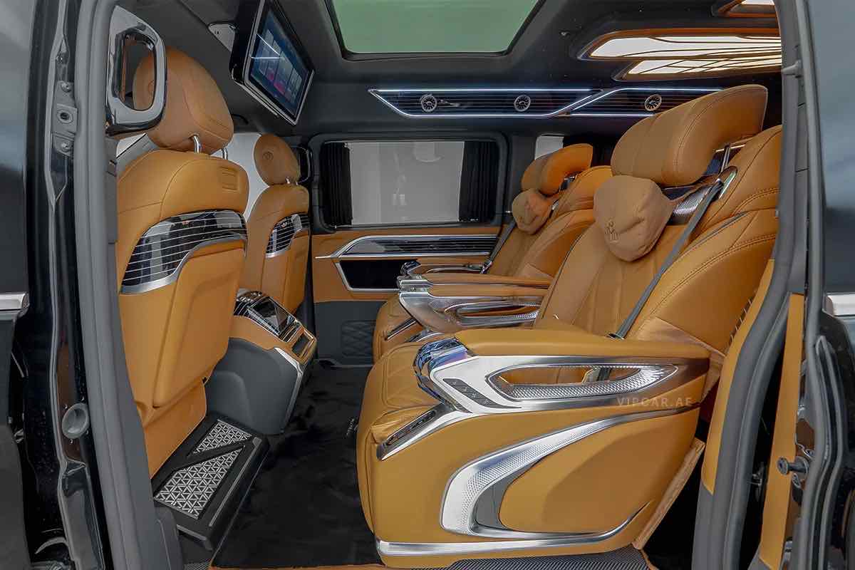 Mercedes V Class for rent in Dubai, photo 4