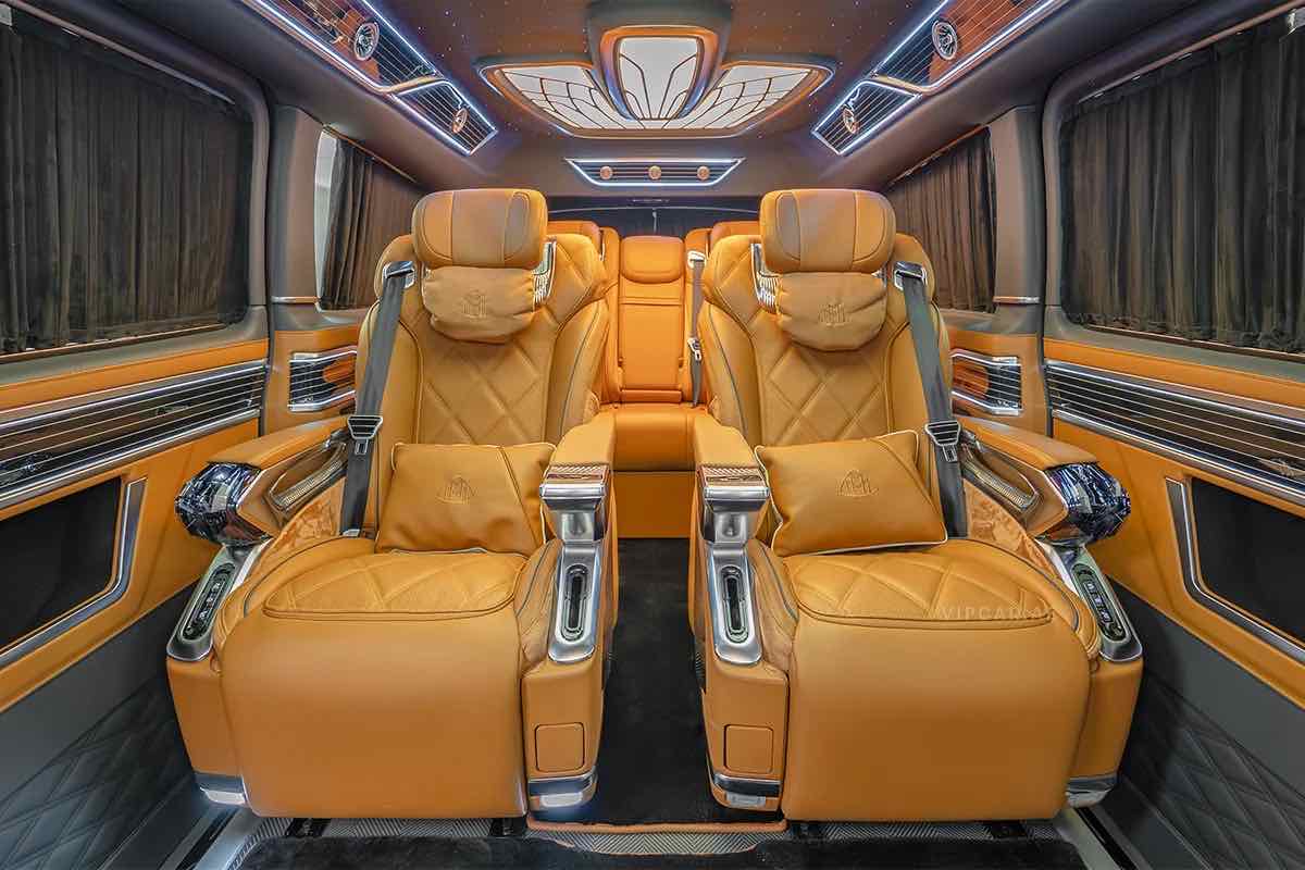 Mercedes V Class for rent in Dubai, photo 5