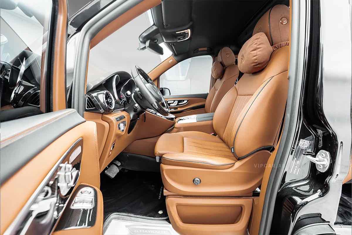 Mercedes V Class 260 for rent in Dubai, photo 6