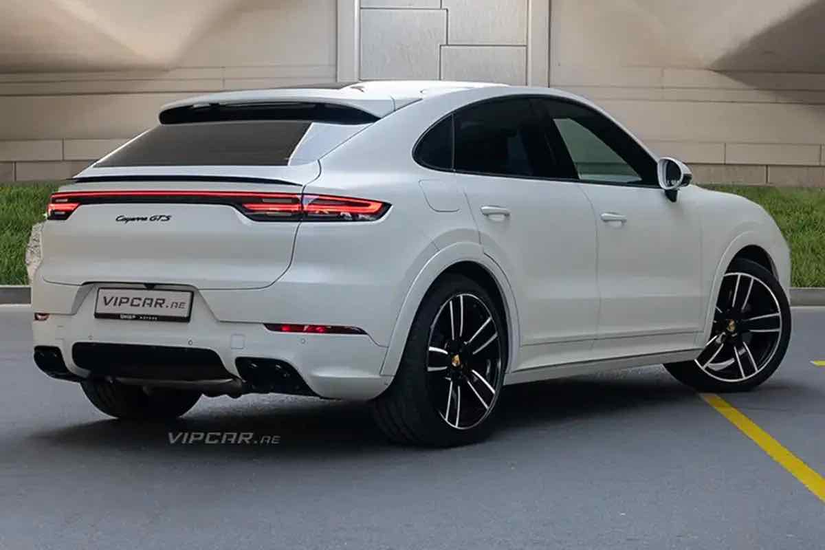 Porsche Cayenne GTS for rent in Dubai, photo 3
