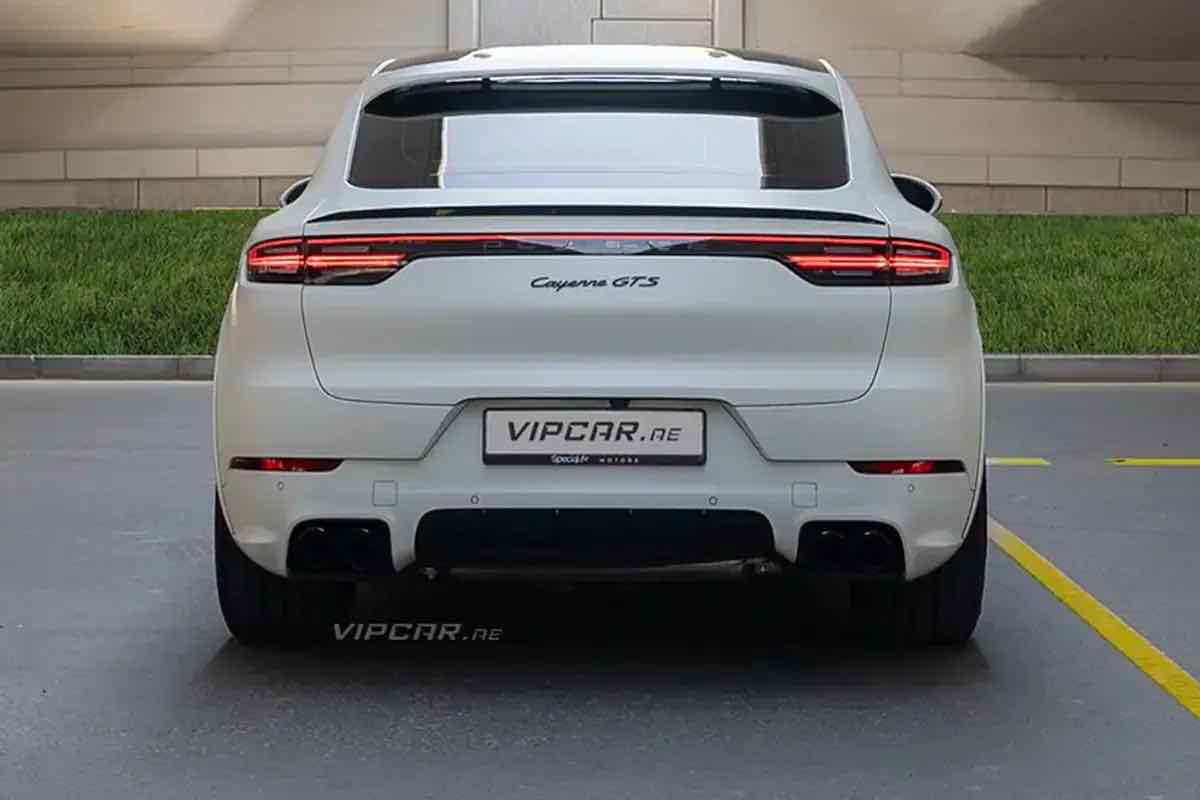 Porsche Cayenne GTS for rent in Dubai, photo 4
