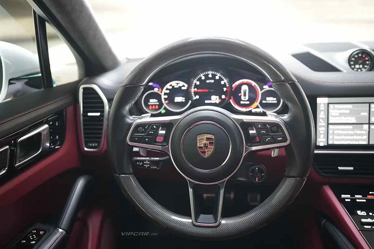 Porsche Cayenne GTS for rent in Dubai, photo 5