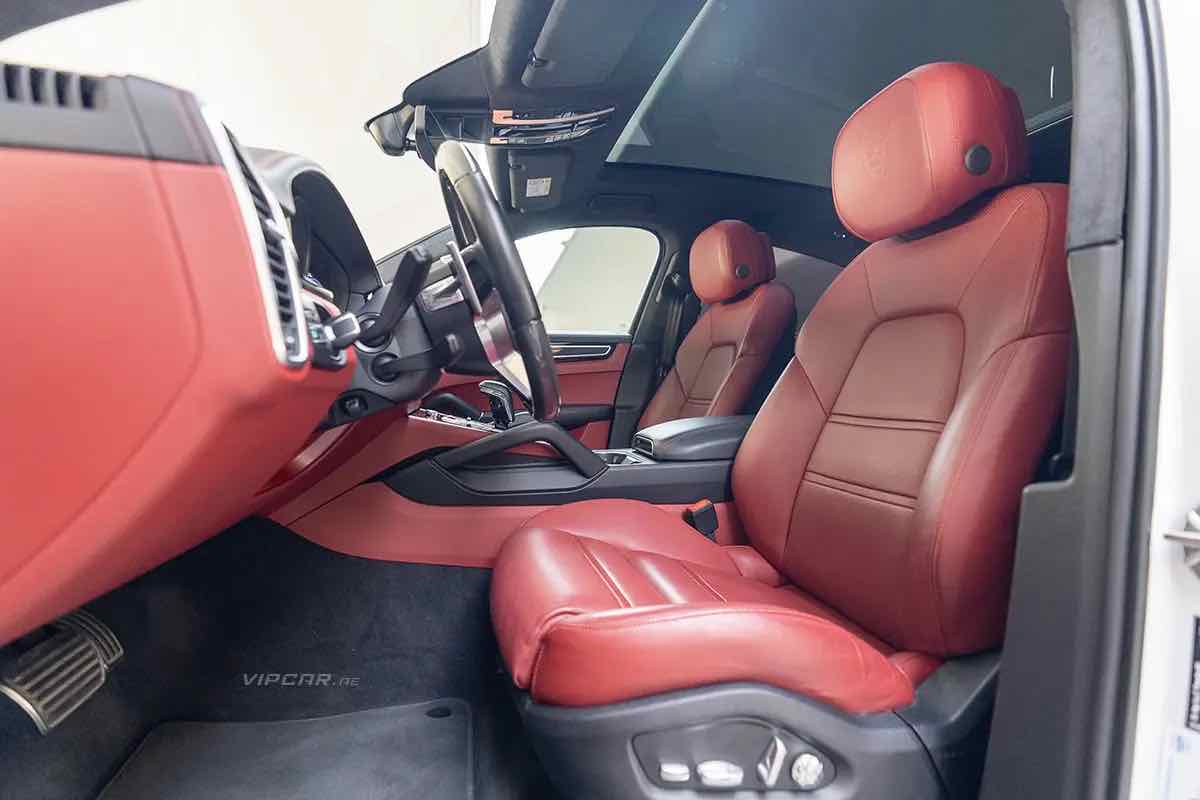 Porsche Cayenne GTS for rent in Dubai, photo 6