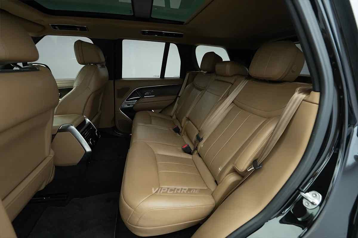 Range Rover Vogue for rent in Dubai, photo 4