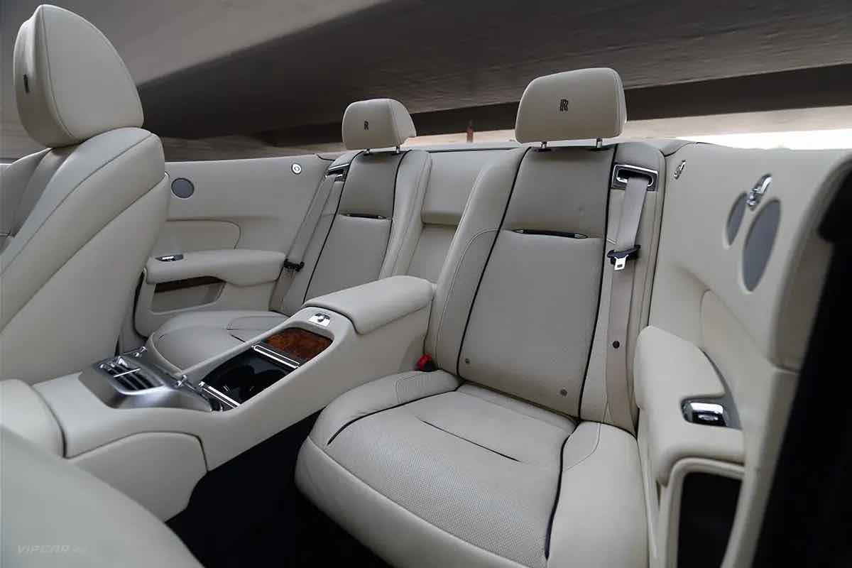 Rolls Royce Dawn for rent in Dubai, photo 9