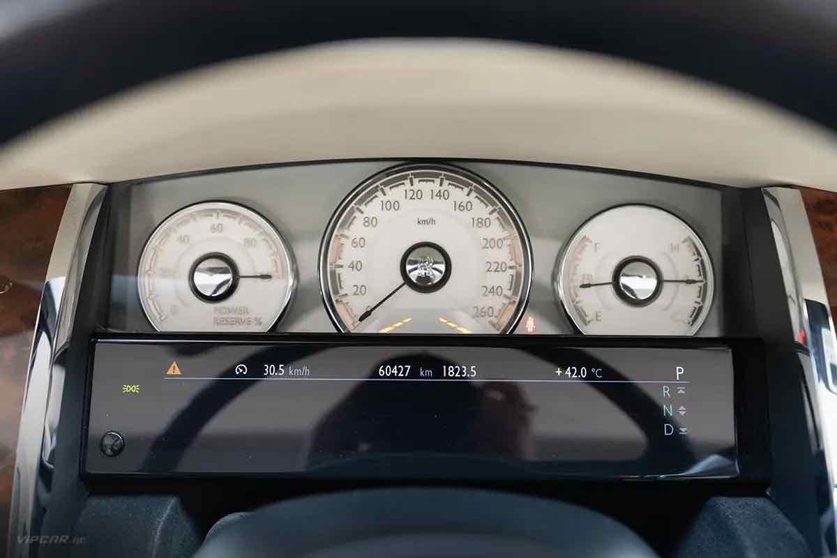 Rolls Royce Dawn for rent in Dubai, photo 6