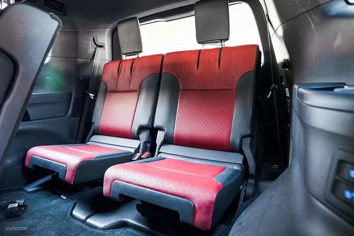 Toyota Land Cruiser for rent in Dubai, photo 9