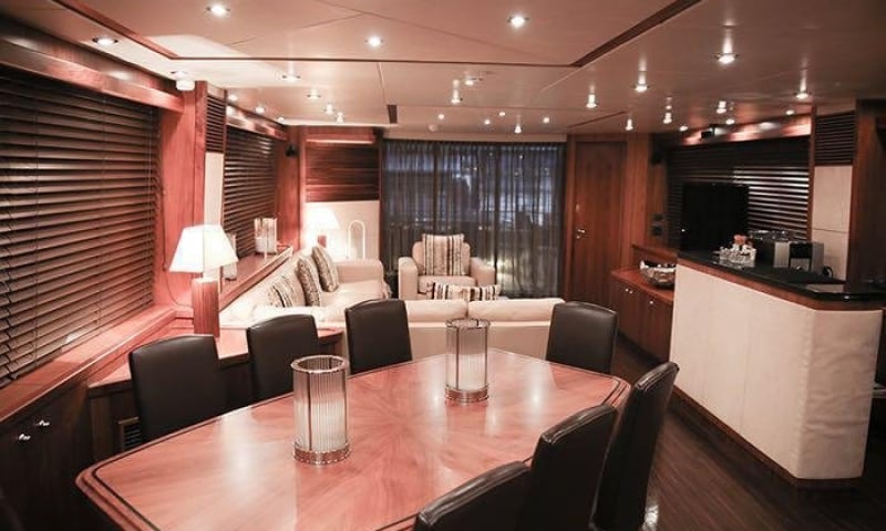 105ft Blue Diamond charter in Dubai, photo 3