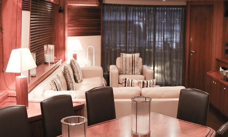 105ft Blue Diamond charter in Dubai, photo 5