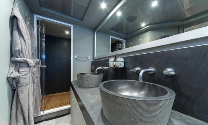 131ft Babylon VIP charter in Dubai, photo 6