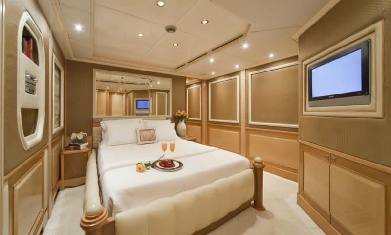 170ft Diamond VIP charter in Dubai, photo 5
