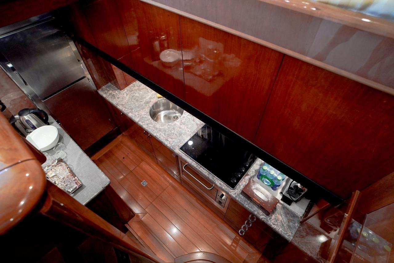 70ft Italian charter in Dubai, photo 4