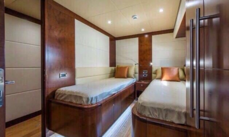 90ft Diamond charter in Dubai, photo 6