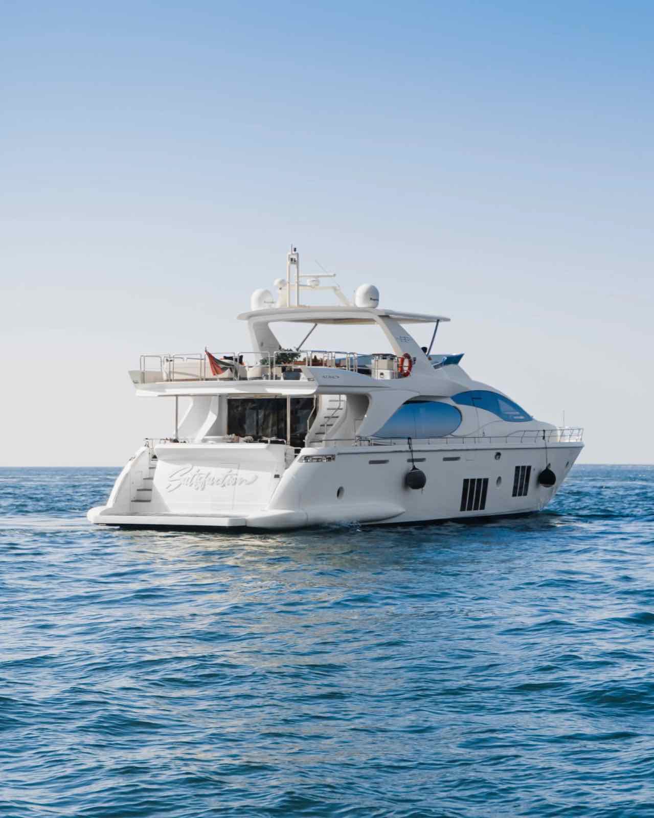 Azimut 88 charter in Dubai, photo 2